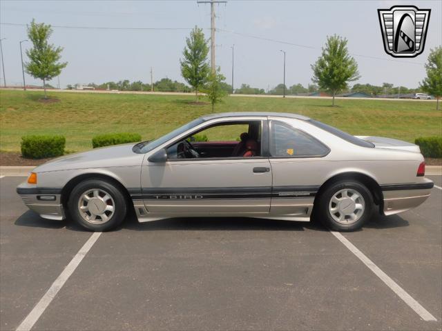 used 1989 Ford Thunderbird car, priced at $10,000