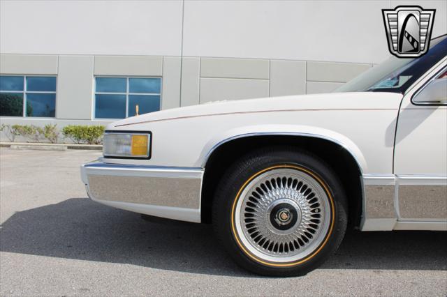 used 1990 Cadillac Fleetwood car, priced at $14,500