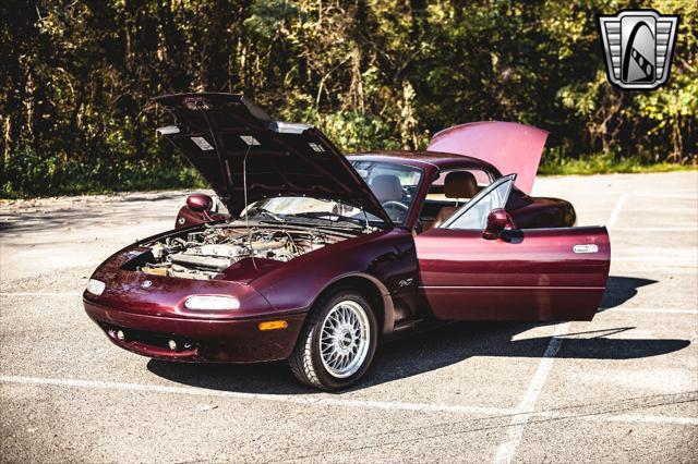 used 1995 Mazda MX-5 Miata car, priced at $25,000