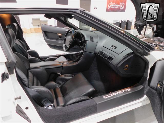 used 1992 Chevrolet Corvette car, priced at $21,000
