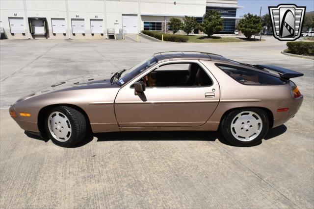 used 1988 Porsche 928 car, priced at $39,000