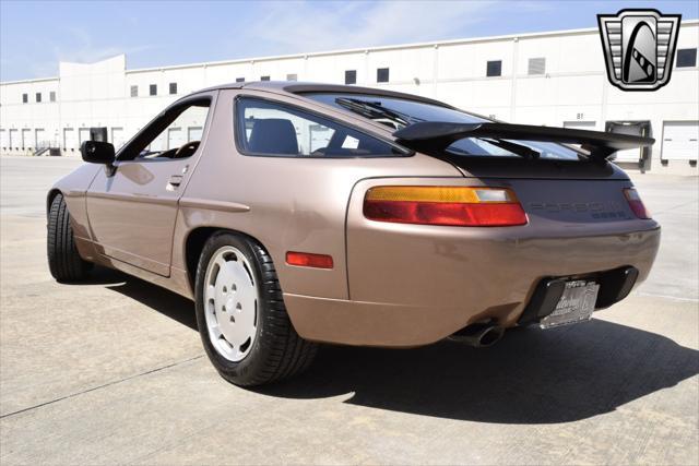 used 1988 Porsche 928 car, priced at $39,000