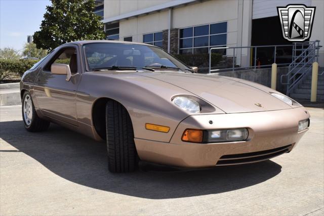 used 1988 Porsche 928 car, priced at $39,000