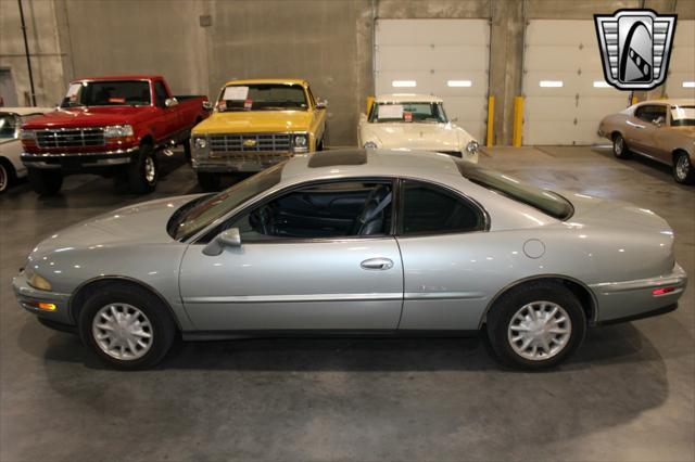 used 1995 Buick Riviera car, priced at $7,500