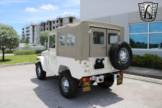 used 1975 Toyota Land Cruiser car, priced at $29,000