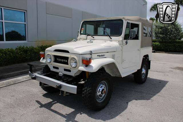 used 1975 Toyota Land Cruiser car, priced at $29,000