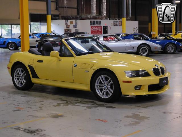 used 2000 BMW Z3 car, priced at $17,000