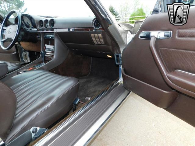 used 1987 Mercedes-Benz 560SL car, priced at $33,000