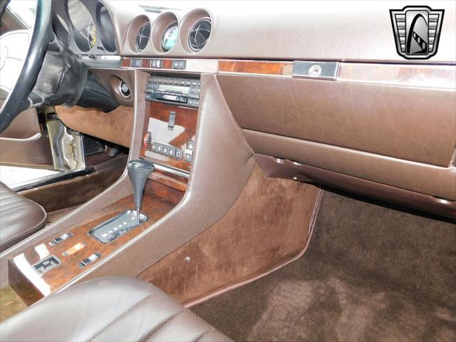 used 1987 Mercedes-Benz 560SL car, priced at $33,000