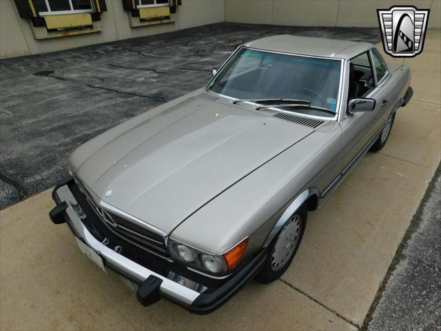 used 1987 Mercedes-Benz 560SL car, priced at $33,000