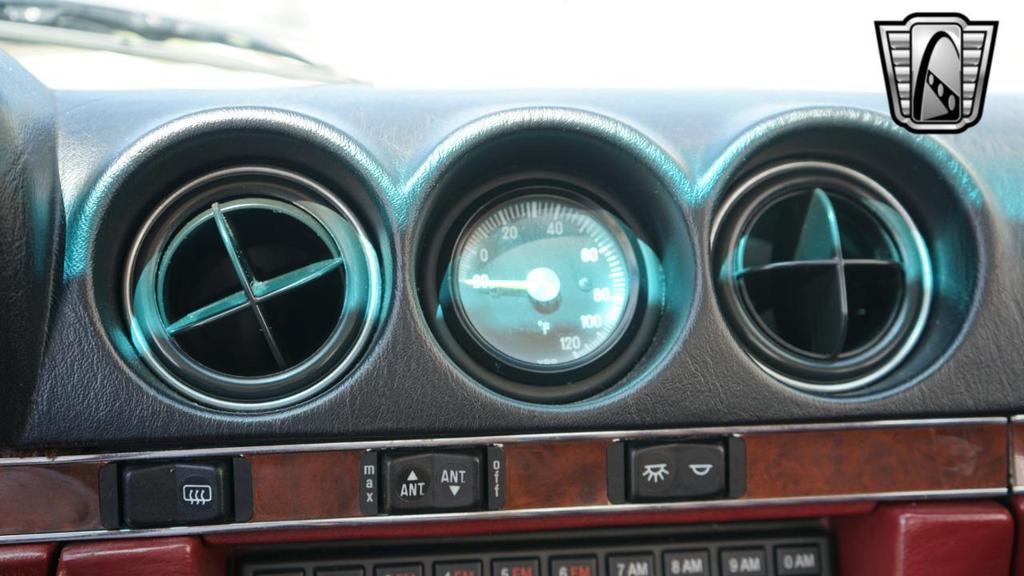 used 1989 Mercedes-Benz 560SL car, priced at $29,000