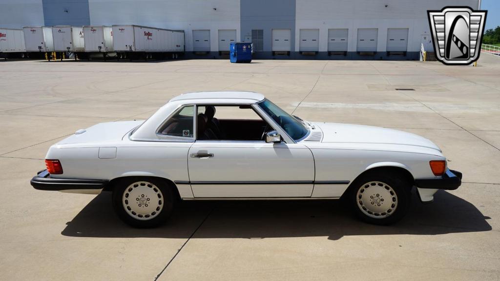 used 1989 Mercedes-Benz 560SL car, priced at $29,000
