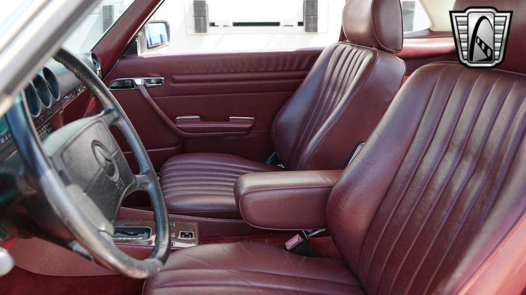used 1989 Mercedes-Benz 560SL car, priced at $29,000