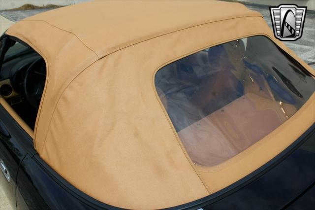 used 1993 Mazda MX-5 Miata car, priced at $17,500