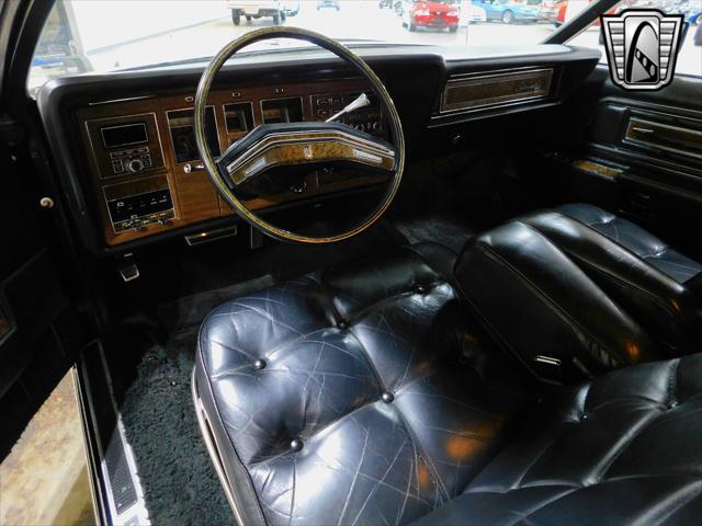 used 1975 Lincoln Continental car, priced at $13,000