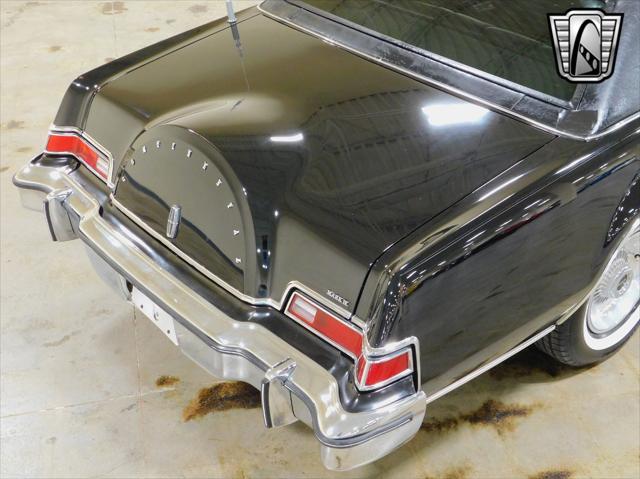 used 1975 Lincoln Continental car, priced at $13,000