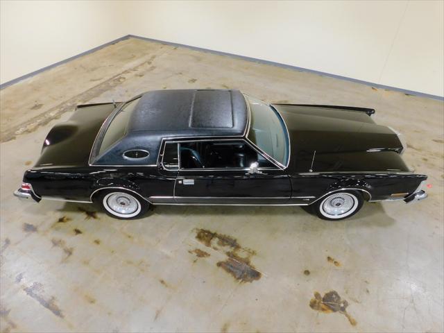 used 1975 Lincoln Continental car, priced at $13,000