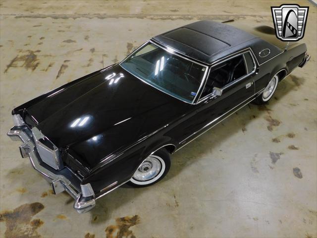 used 1975 Lincoln Continental car, priced at $13,000