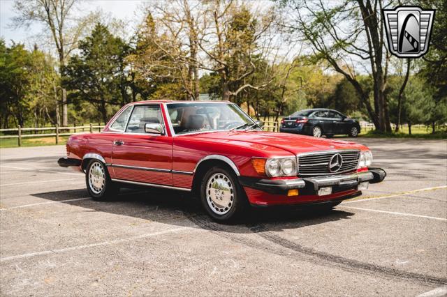 used 1986 Mercedes-Benz 560SL car, priced at $17,000