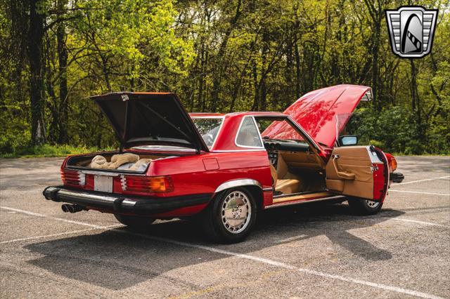 used 1986 Mercedes-Benz 560SL car, priced at $17,000