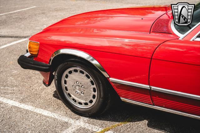 used 1986 Mercedes-Benz 560SL car, priced at $17,000