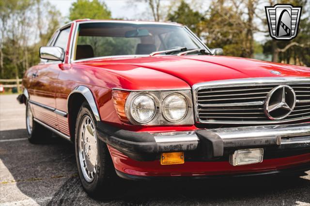 used 1986 Mercedes-Benz 560SL car, priced at $17,000