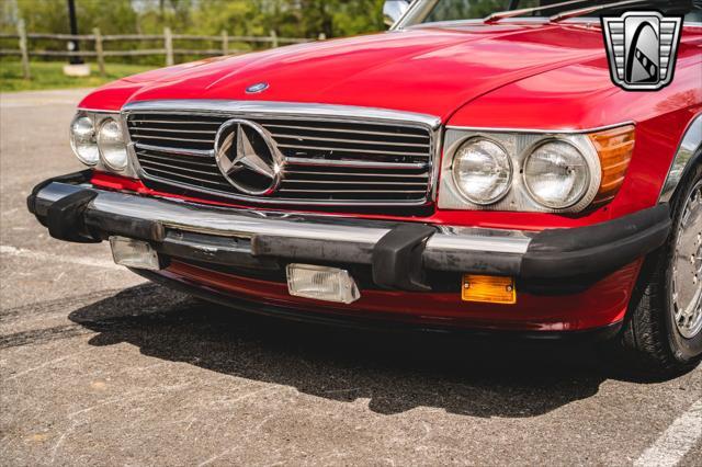 used 1986 Mercedes-Benz 560SL car, priced at $17,000