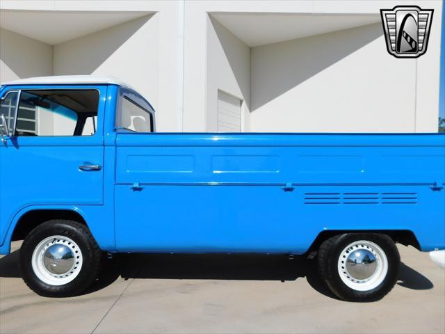 used 1992 Volkswagen Type 2 car, priced at $53,000