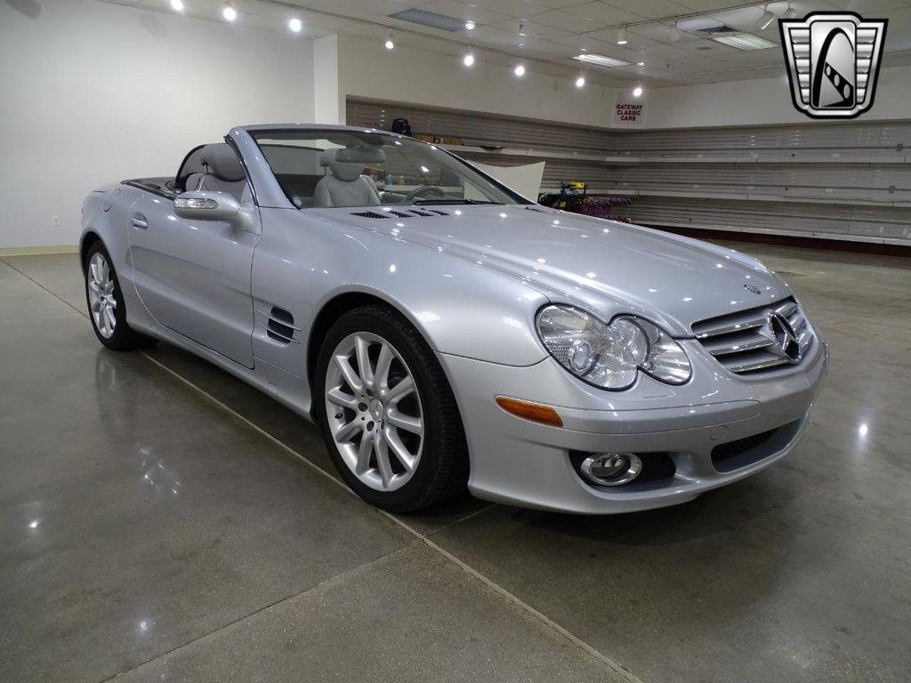 used 2007 Mercedes-Benz SL-Class car, priced at $14,500