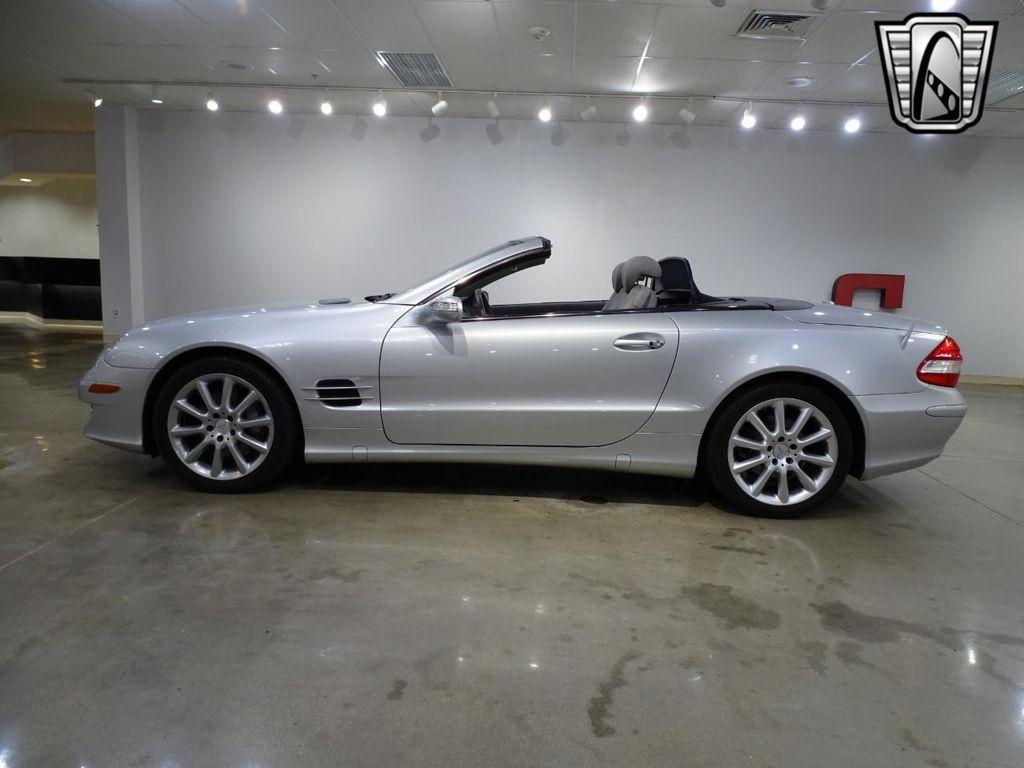 used 2007 Mercedes-Benz SL-Class car, priced at $14,500