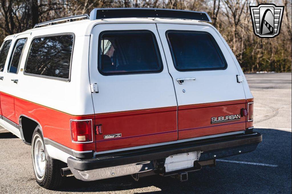 used 1991 Chevrolet Suburban car, priced at $28,000