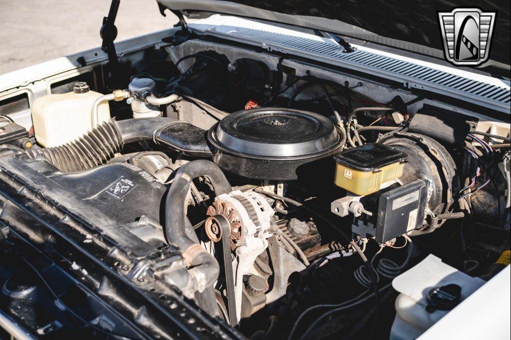 used 1991 Chevrolet Suburban car, priced at $28,000
