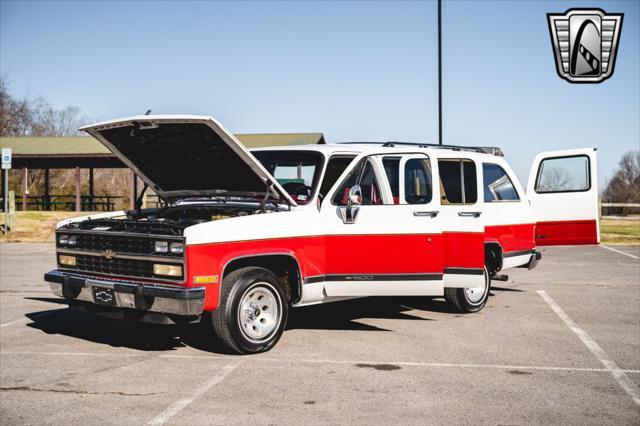 used 1991 Chevrolet Suburban car, priced at $32,000