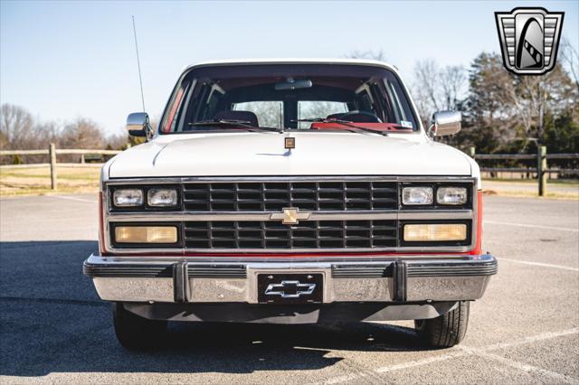 used 1991 Chevrolet Suburban car, priced at $32,000