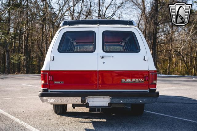 used 1991 Chevrolet Suburban car, priced at $32,000