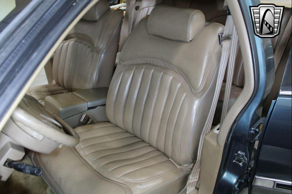 used 1993 Buick Roadmaster car, priced at $12,000