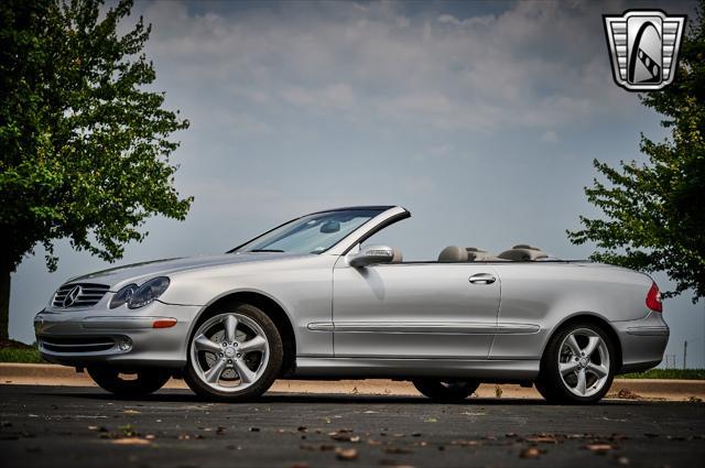 used 2005 Mercedes-Benz CLK-Class car, priced at $10,500