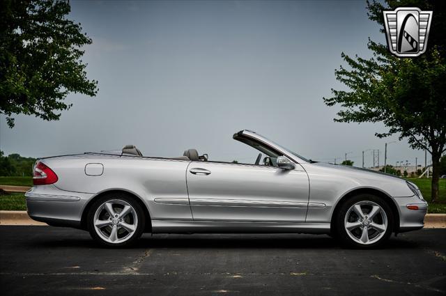 used 2005 Mercedes-Benz CLK-Class car, priced at $10,500