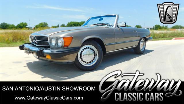 used 1987 Mercedes-Benz 560SL car, priced at $30,000