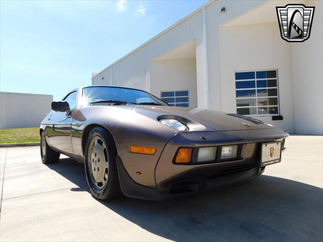 used 1984 Porsche 928 car, priced at $44,000