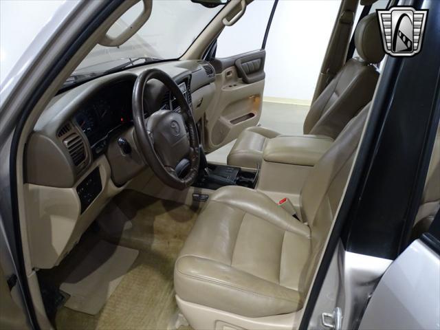used 2000 Toyota Land Cruiser car, priced at $31,000