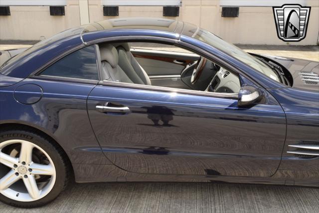 used 2006 Mercedes-Benz SL-Class car, priced at $19,500