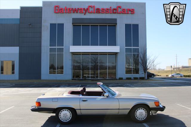 used 1989 Mercedes-Benz 560SL car, priced at $59,000