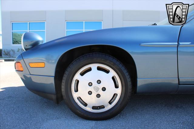 used 1989 Porsche 928 car, priced at $33,000