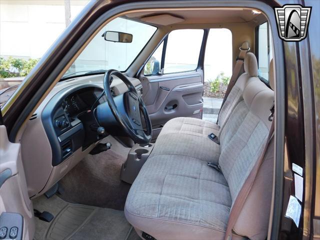 used 1993 Ford F-150 car, priced at $25,000