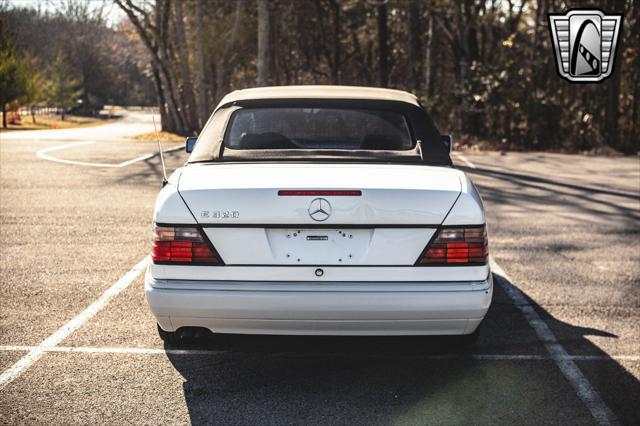 used 1995 Mercedes-Benz E-Class car, priced at $18,000