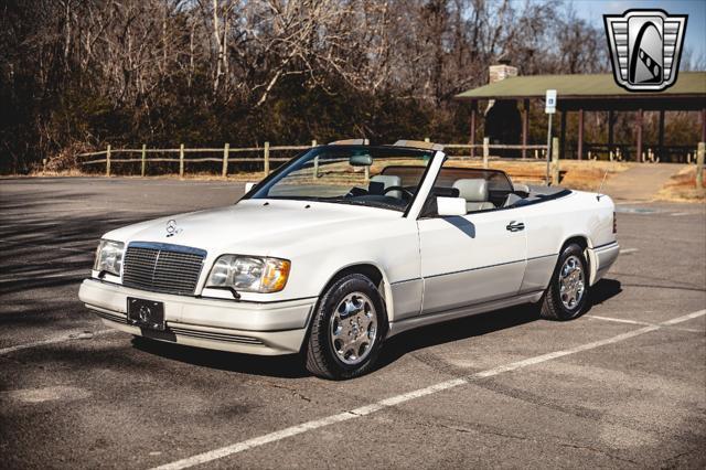 used 1995 Mercedes-Benz E-Class car, priced at $18,000