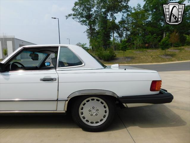 used 1986 Mercedes-Benz 560SL car, priced at $36,000