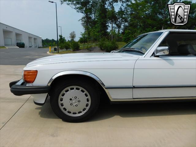 used 1986 Mercedes-Benz 560SL car, priced at $36,000