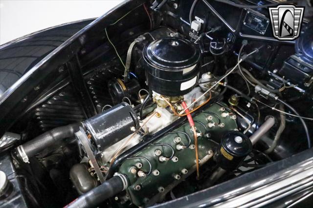 used 1939 Lincoln Zephyr car, priced at $31,000